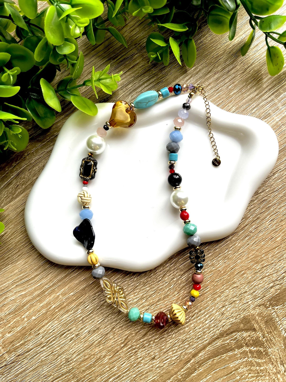 KD050858A- Collar Multi Cuentas de Diferentes Texturas y Materiales