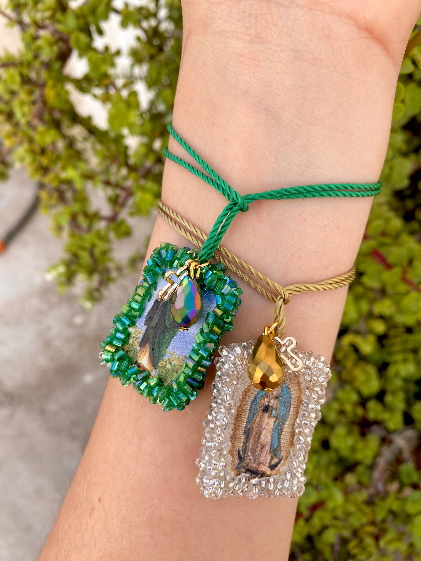 KD23006768- Pulsera Escapulario con doble Vista con Imagen de Santo