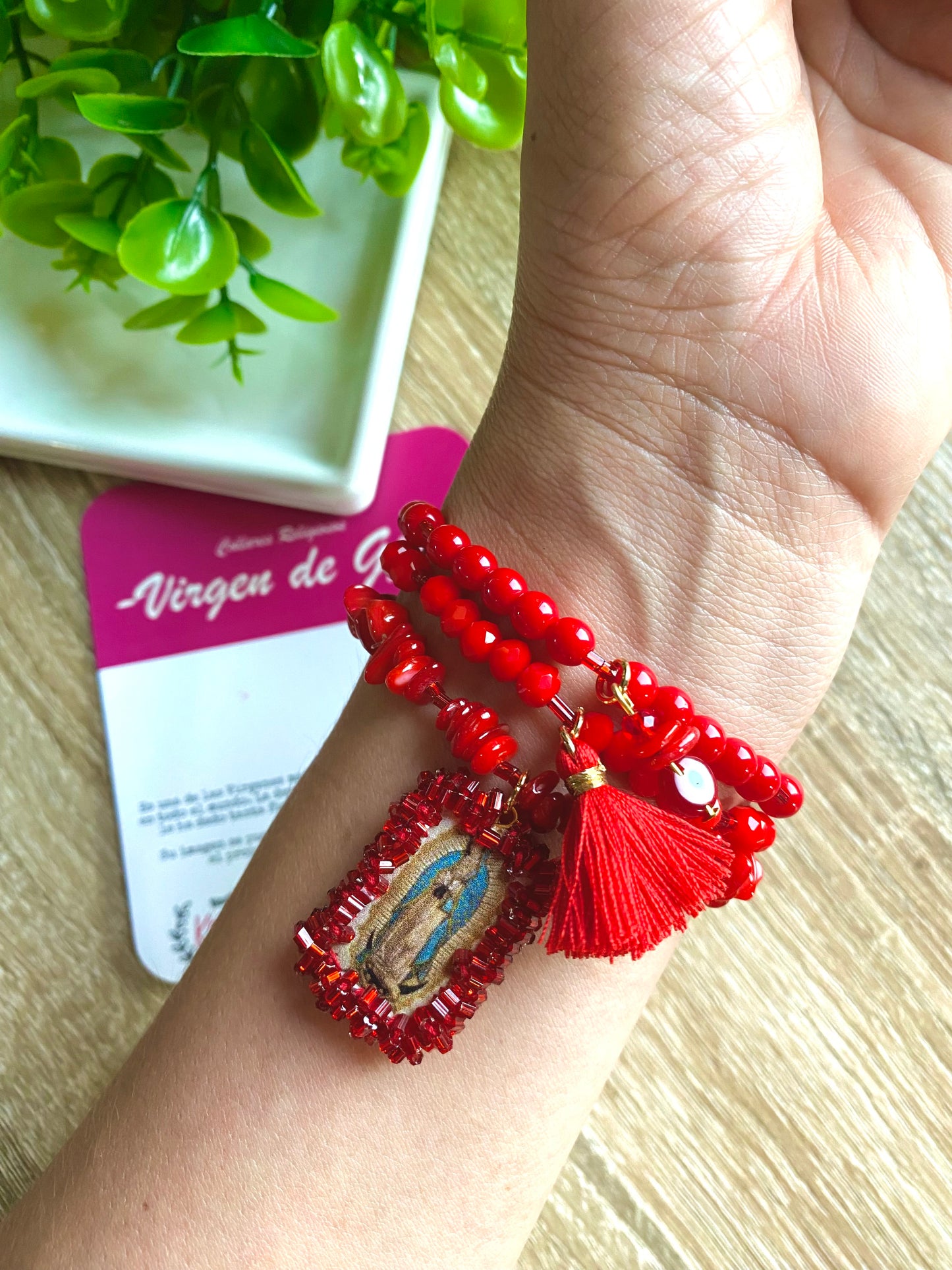 KD090762- Set de Pulseras con Escapulario de Virgen de Guadalupe