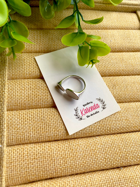 KD020058- Anillo ajustable Rhodium con forma de Gotas de Madre Perla