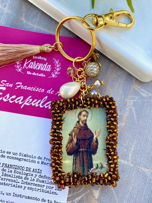 KD080004- Llavero de Fco. de Asis y detalles colgantes