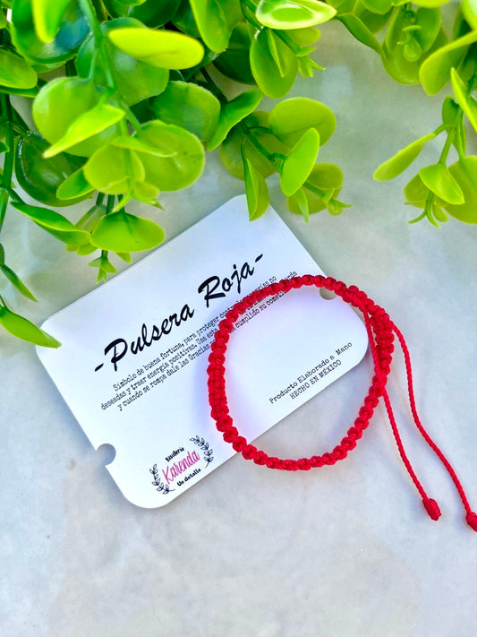 KD090095-Pulsera Roja Amuleto con Tejido Macramé