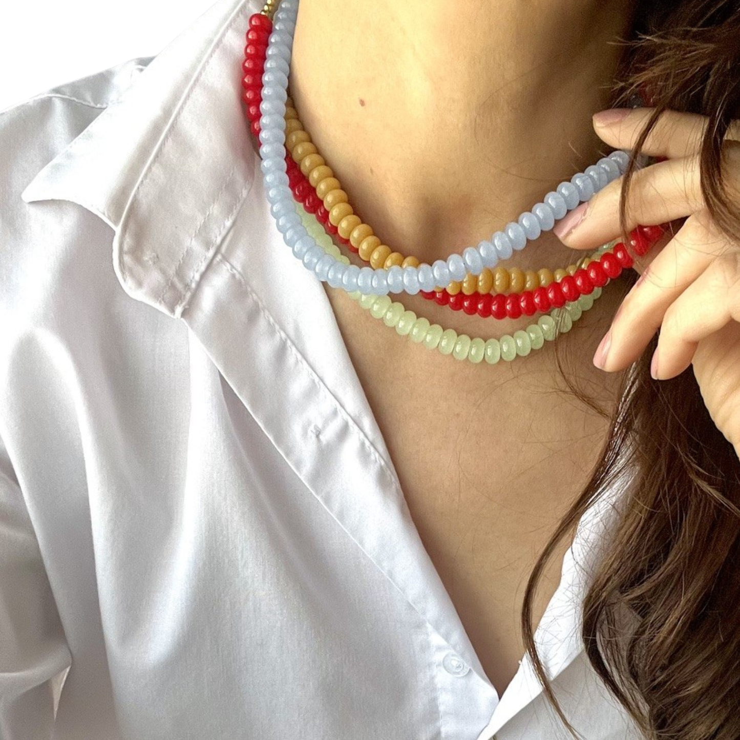 KD050847- Collar Corto con Cuentas Donitas