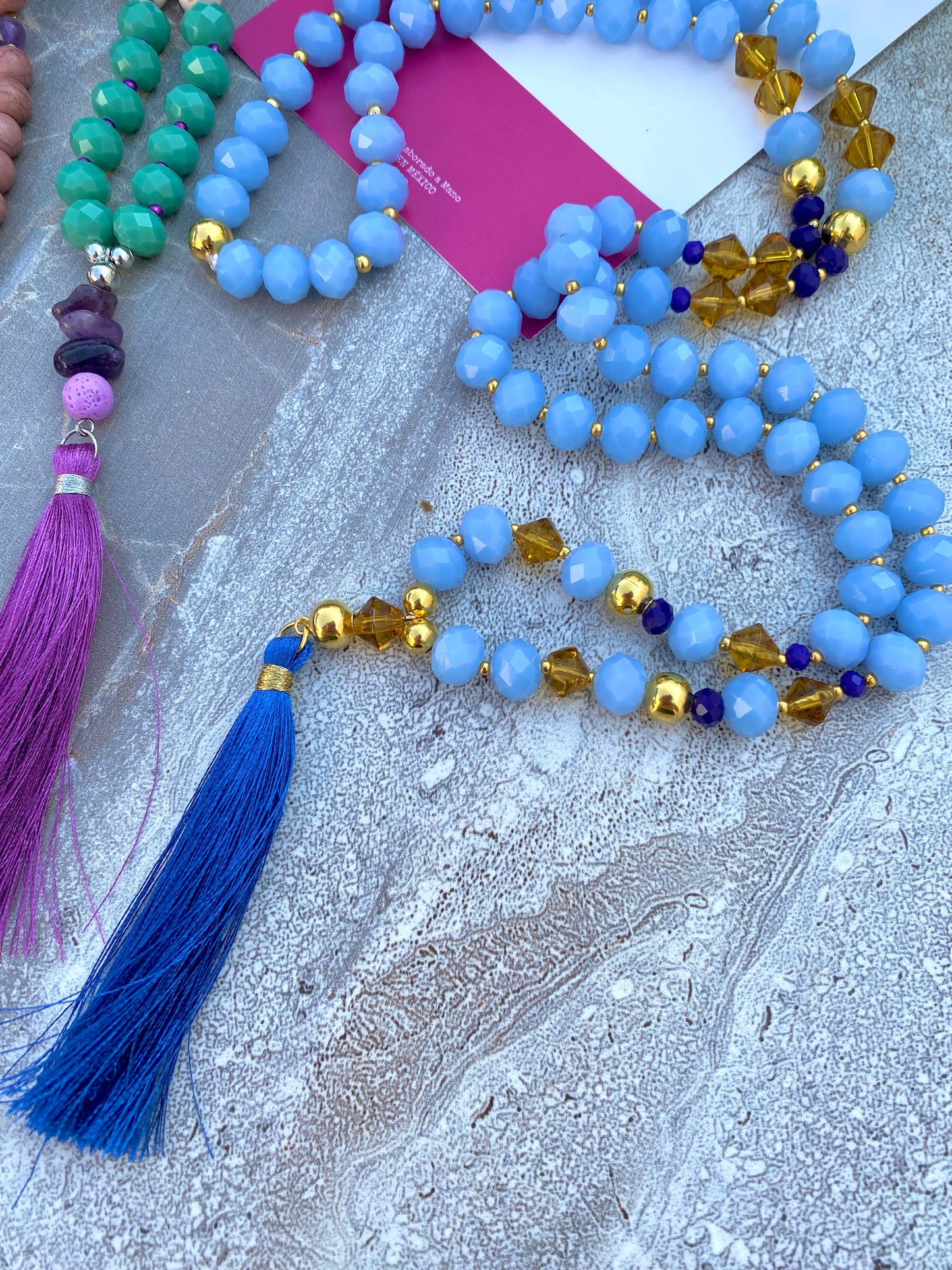 KD050782- Collar Largo con Cristales y Piedras