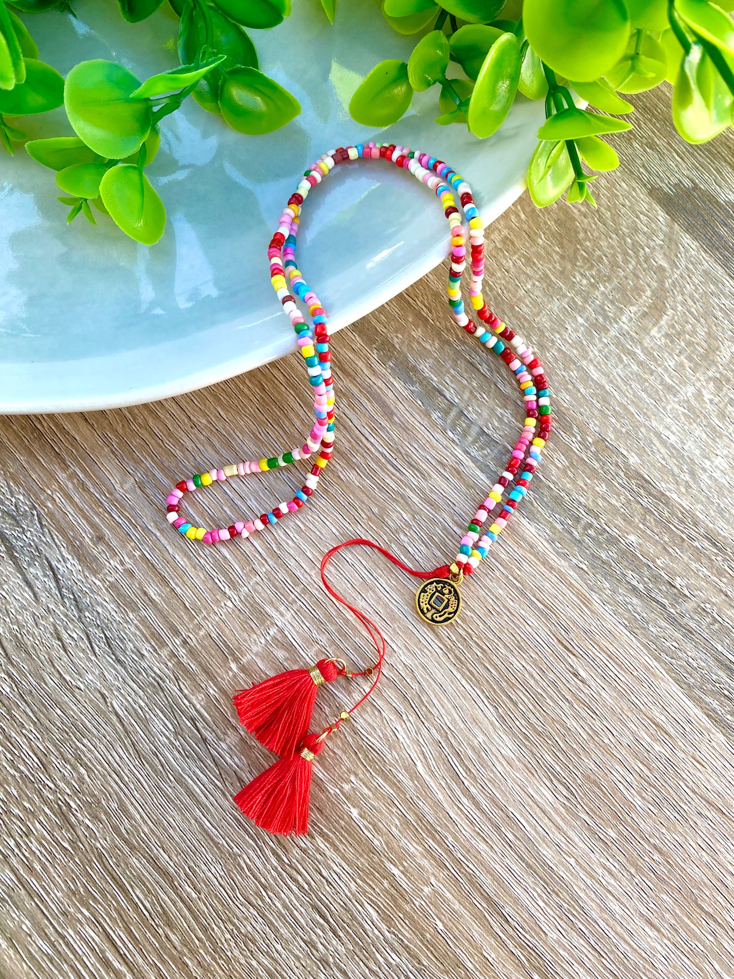 KD050796-9- Collar/Pulsera de Chaquira con Borlas