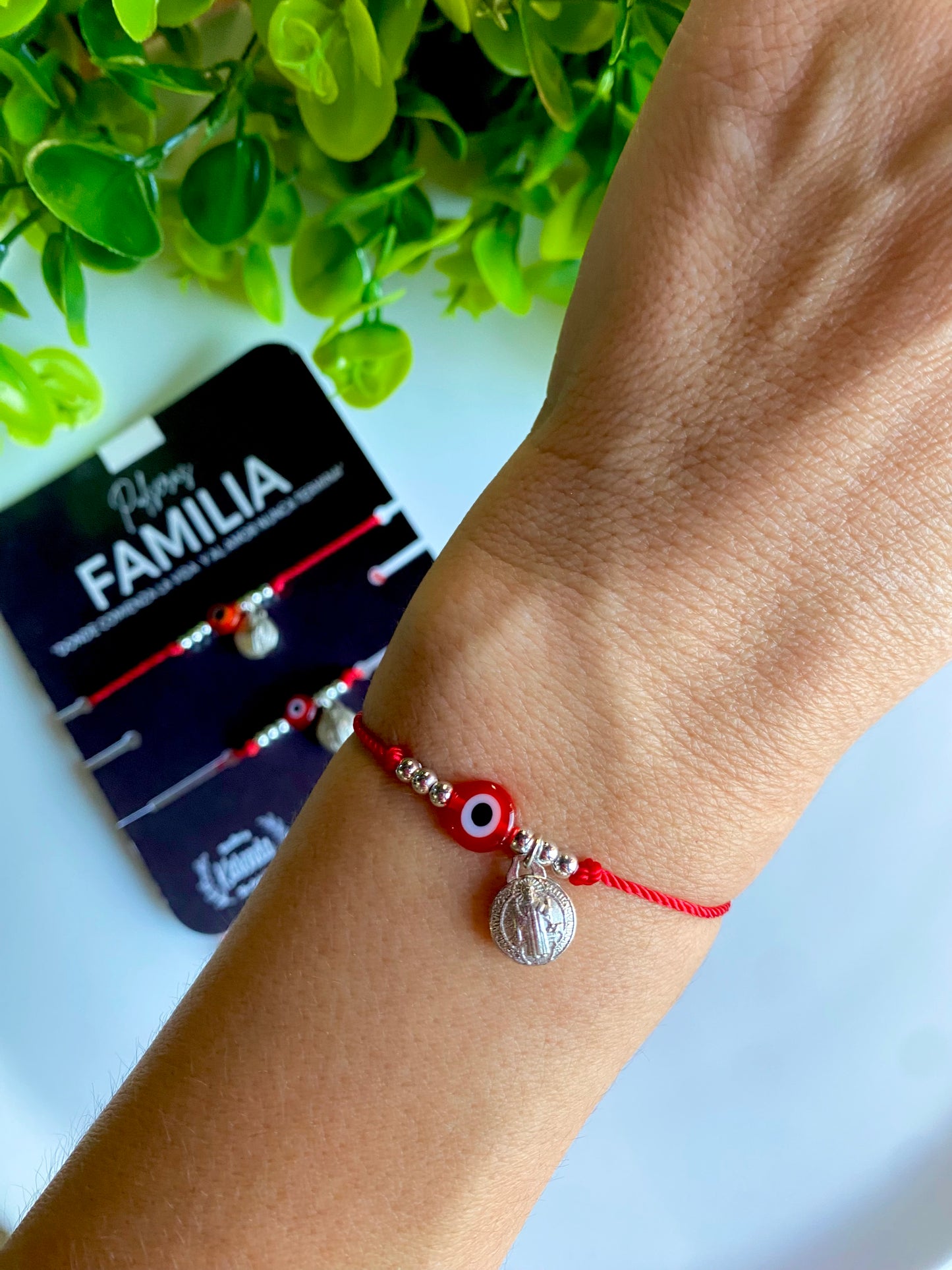 KD090765- Juego de 3 Pulseras de Protección para Familia