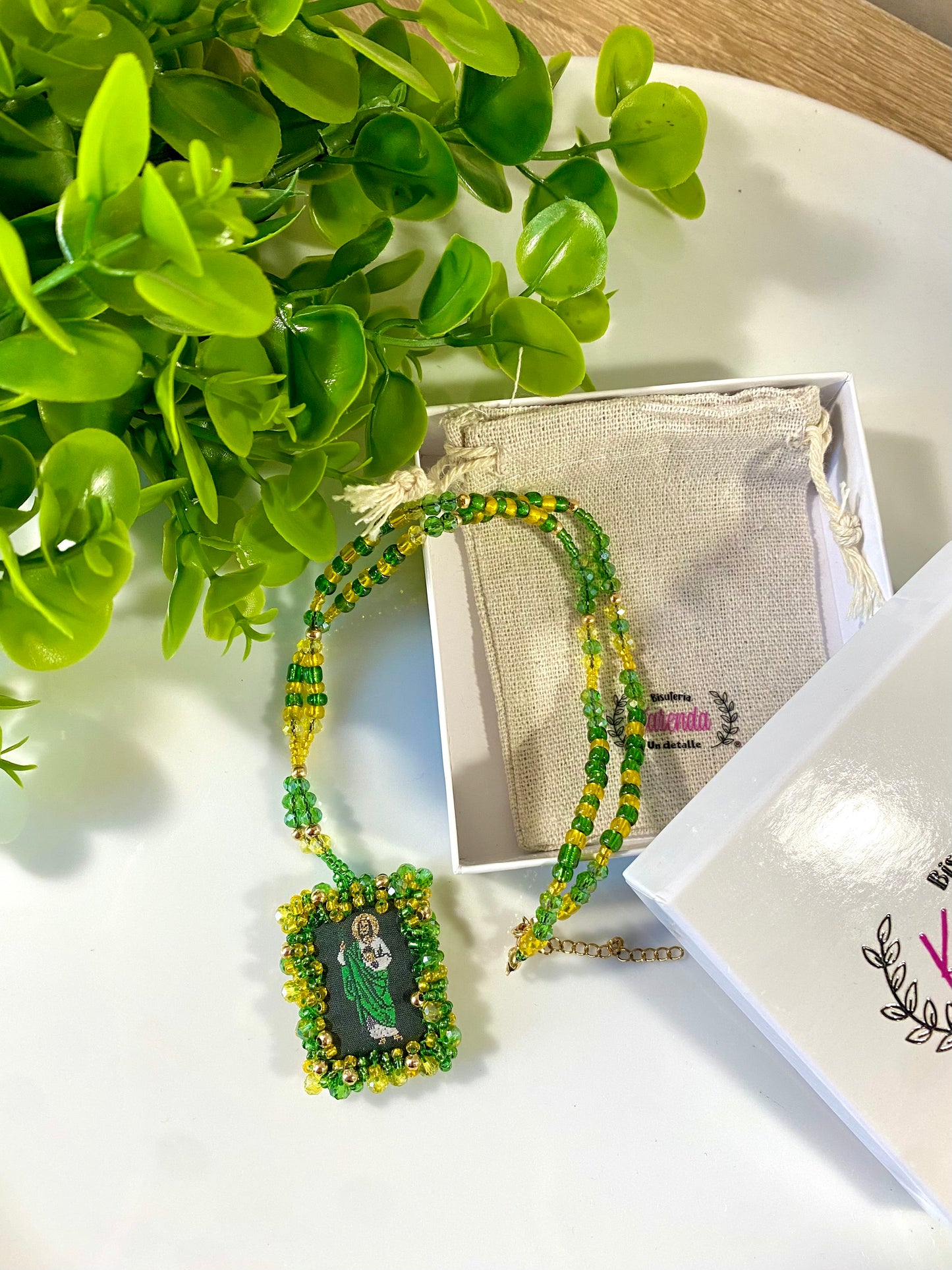 KD050161E- Collar de Cristal Personalizado con Fotografía y San Judas Tadeo