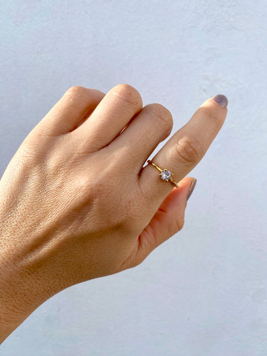 KD020130- Anillo Ajustable Bamboo con Zirconia