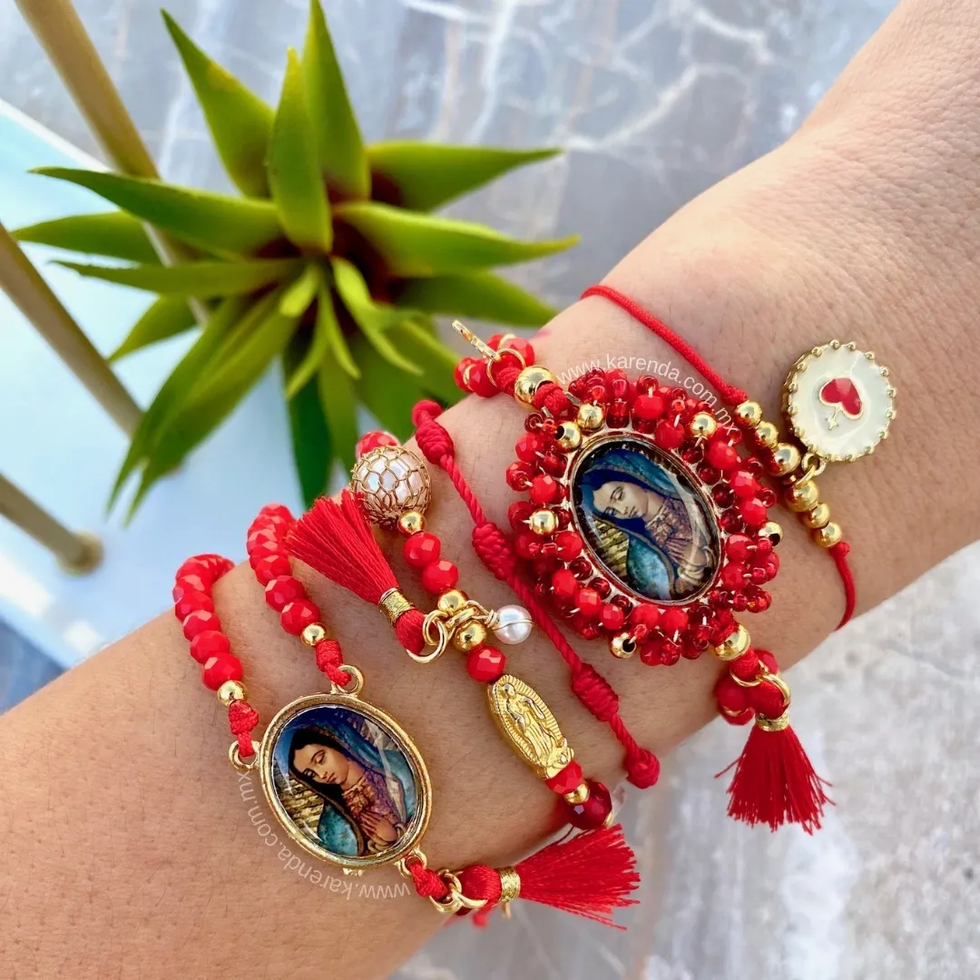 KD230026- Pulsera Medalla de la Virgen de Gpe con Cristales y Chaquira