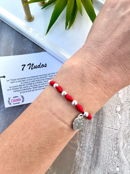 KD090736- Pulsera de 7 Nudos con Dije de San Benito Mediano
