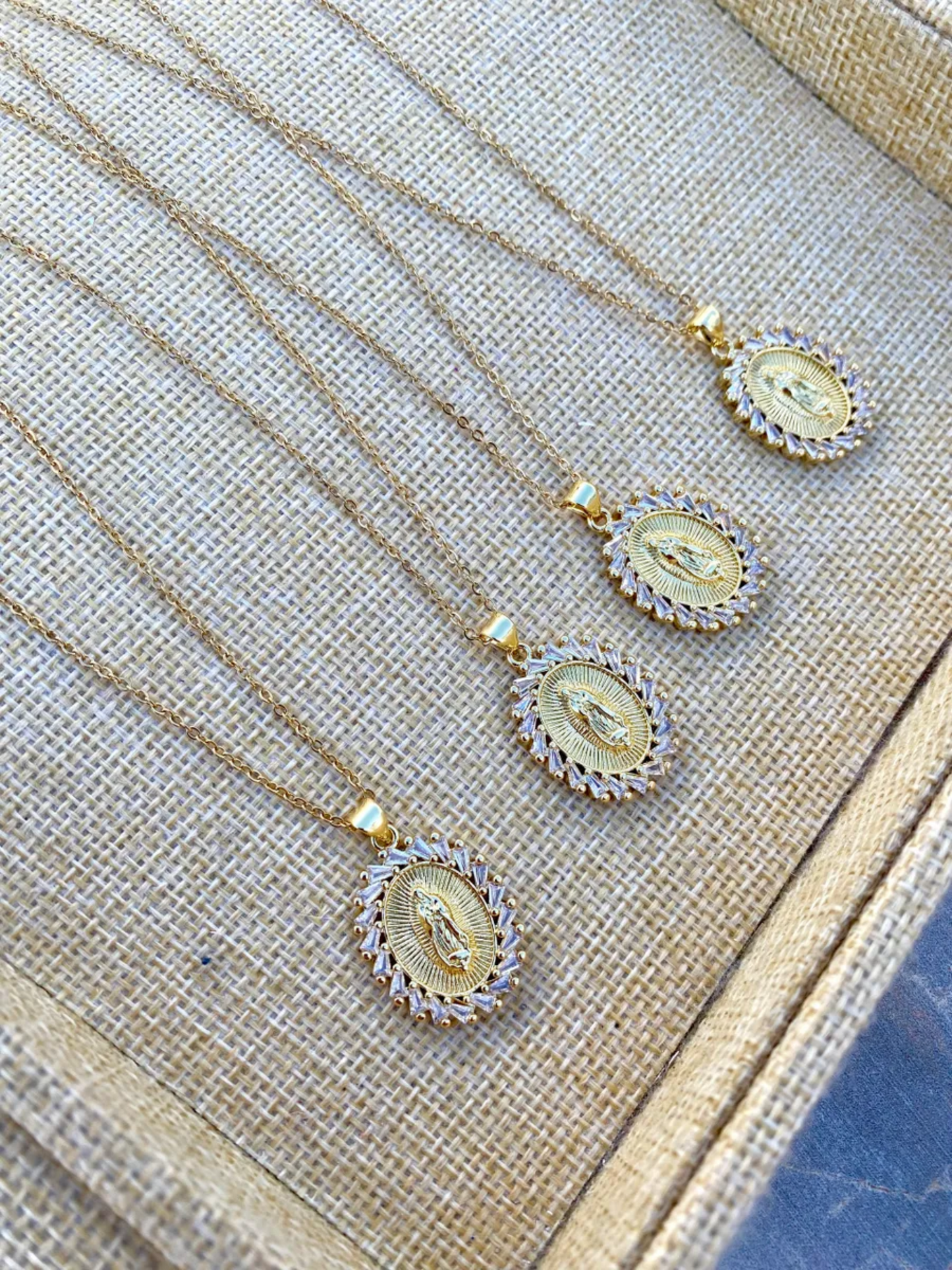 KD050754- Collar Virgen de Guadalupe