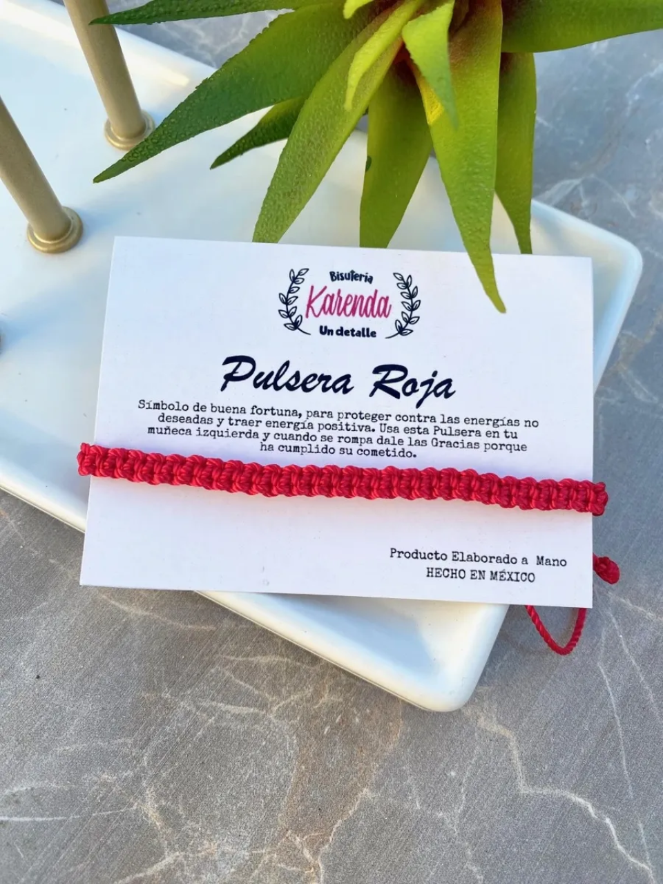 KD090095-Pulsera Roja Amuleto con Tejido Macramé