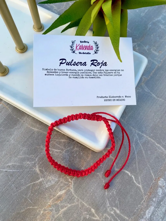 KD090095-Pulsera Roja Amuleto con Tejido Macramé