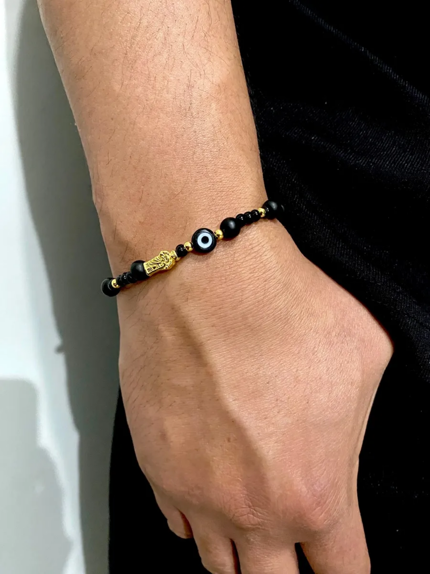 KD090460-Pulsera para Caballero de Elástico de San Judas Tadeo con Onix