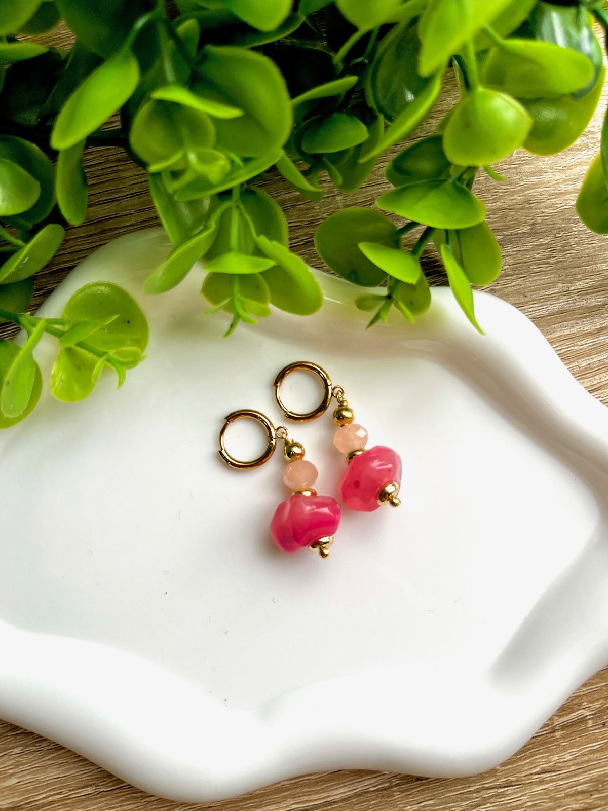 KD010457- Aretes Huggies Medianos de Multi Materiales