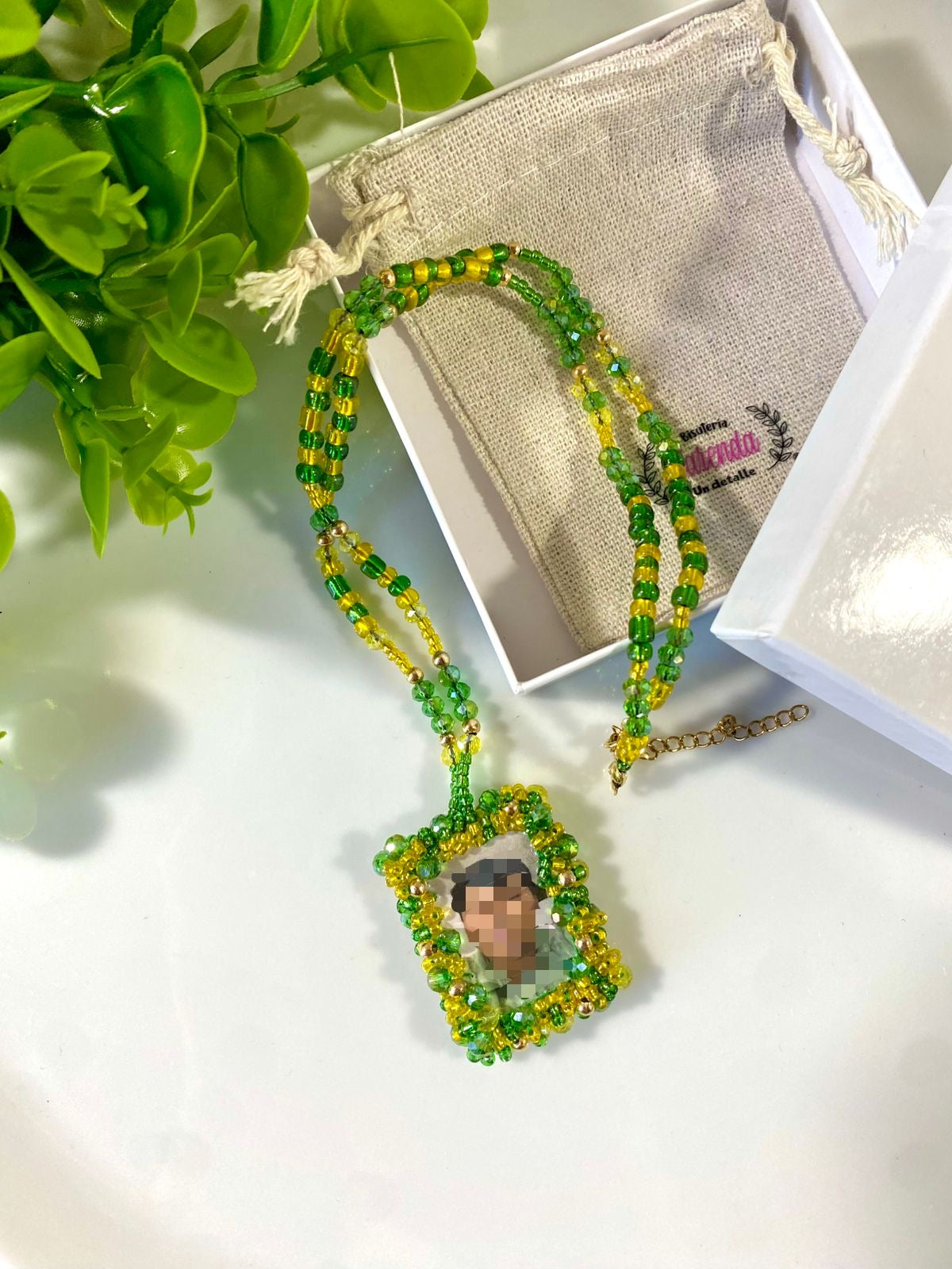 KD050161E- Collar de Cristal Personalizado con Fotografía y San Judas Tadeo