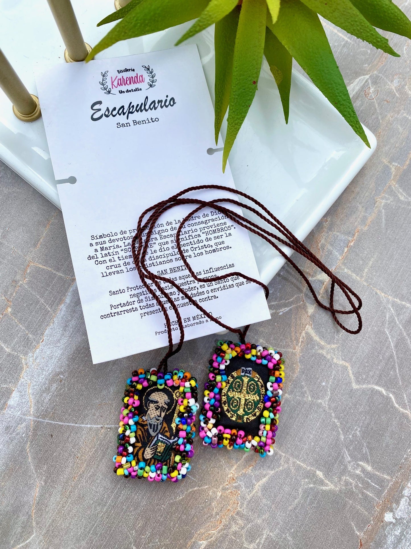 KD090490CO- Escapulario Grande de San Benito Bordado con Chaquira de Colores