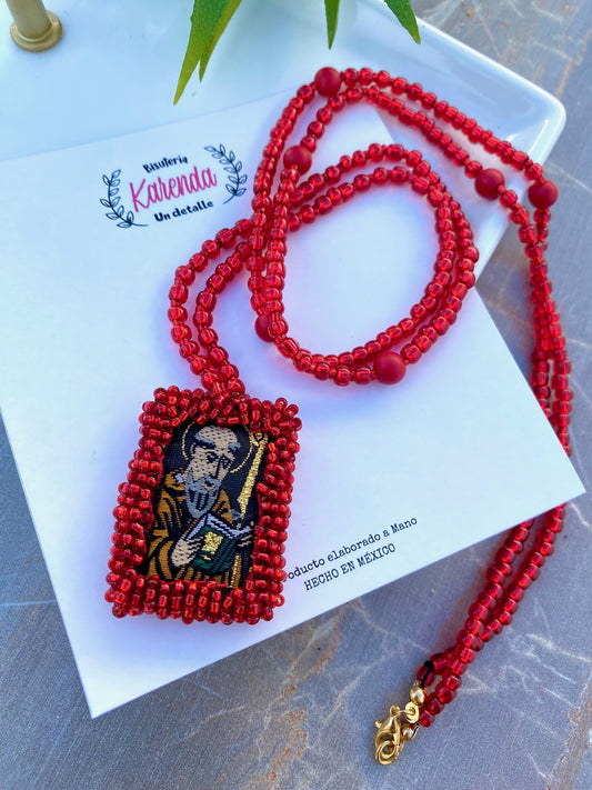 KD050138RO- Collar de Escapulario Bordado de San Benito con Chaquira